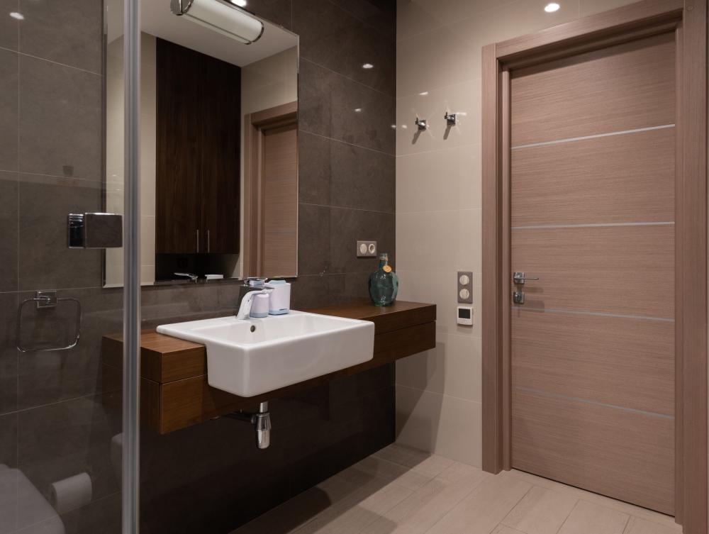 salle de bain tons bruns